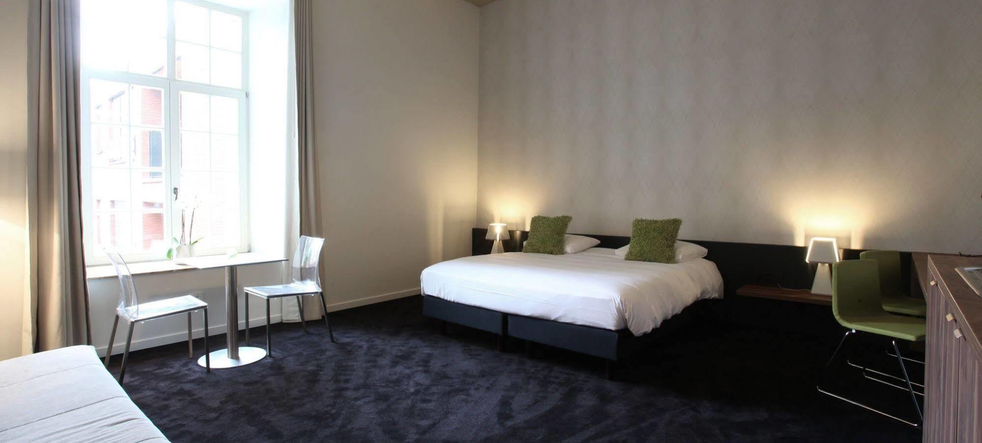 Hotel The Lodge Vilvoorde Bagian luar foto