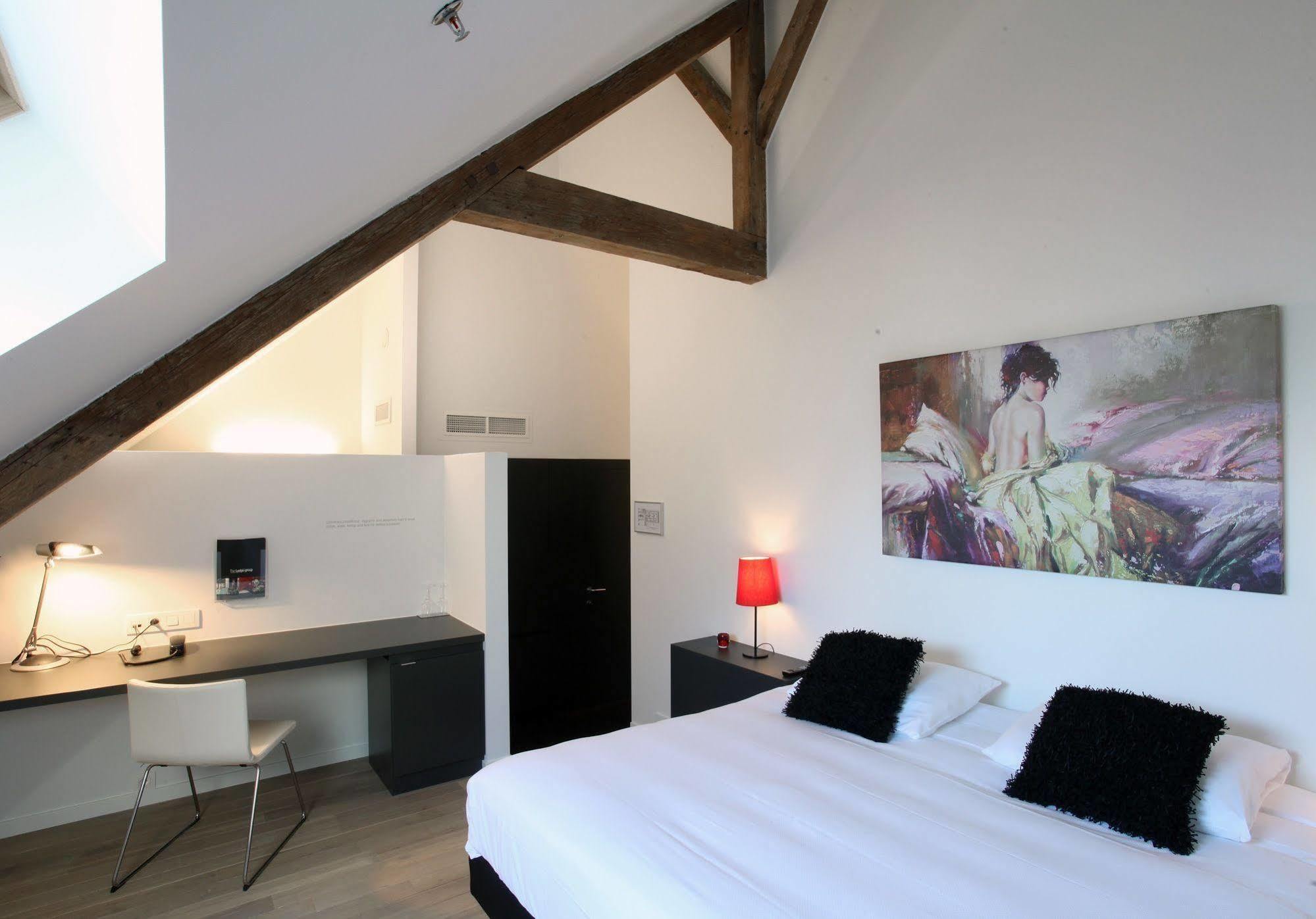 Hotel The Lodge Vilvoorde Bagian luar foto
